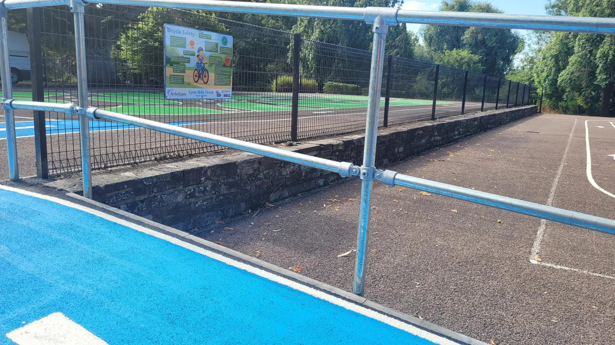 Blue ramp leading from green zone to blue zone