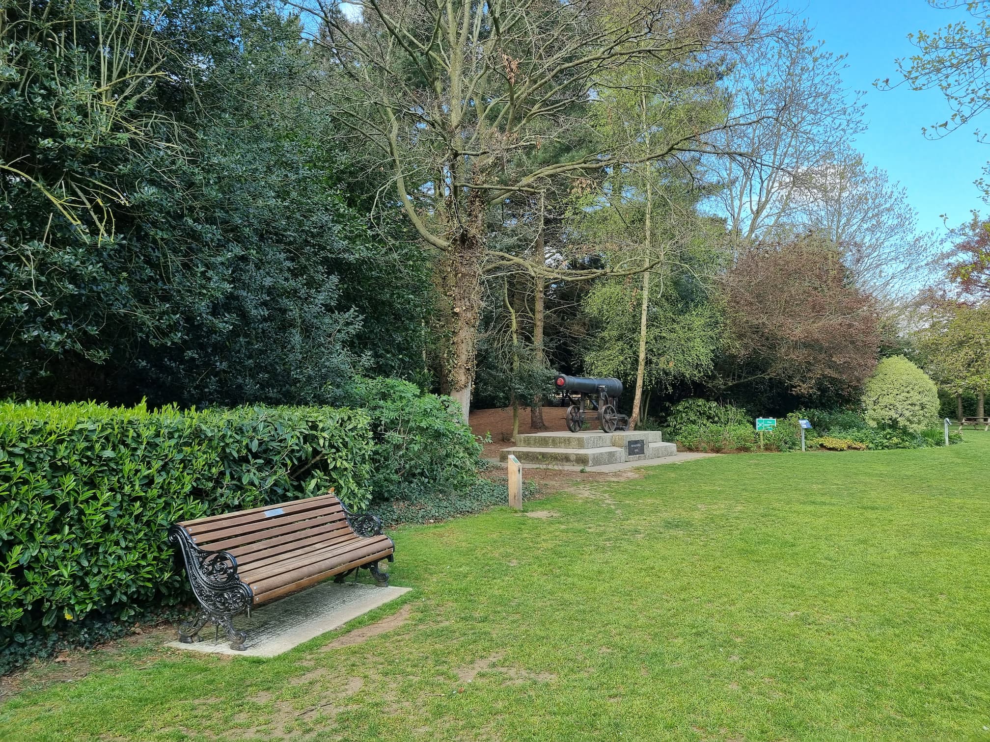 Oaklands Park